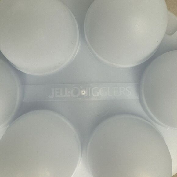 Set Of 2 Vintage Jello Jigglers Egg Molds With Hinge - Picture 6 of 6
